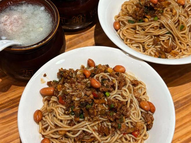 天带娃来江西亲子共探秘境畅享赣鄱方案瓦力游戏试玩江西5天4晚报团游：五(图1)